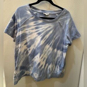 Jane and Delancey Blue and White Tie-Dye Short Sleeve Top